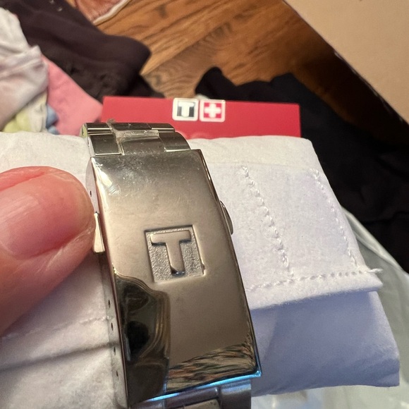 Women’s Tissot Watch - Picture 5 of 5